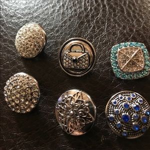 Magnolia and vine snaps